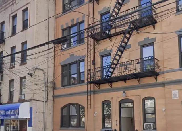 Property at 5704 Hudson Ave Unit 4, West New York, NJ, 07093, 2 beds, 1 bath, [object Object]