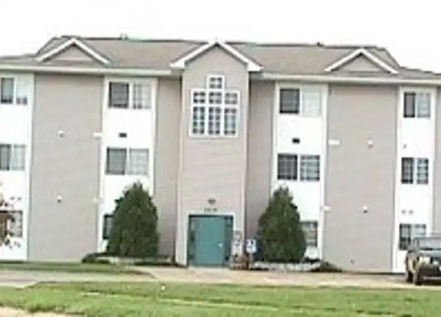 Property at 2434 Lakeside Dr Unit 2434-01, Iowa City, IA, 52240, 2 beds, 1 bath, [object Object]
