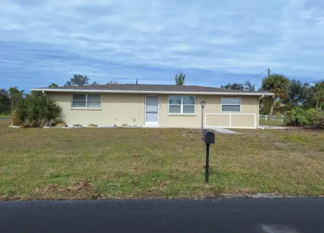 Property at 858 E 7th St, Englewood, FL, 34223, 3 beds, 2 baths, [object Object]