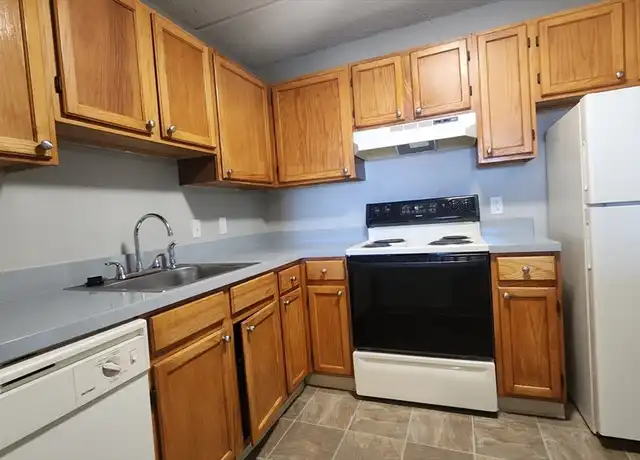 Property at 7 Ocean View Dr Unit 706, Dorchester, MA, 02125, 2 beds, 2 baths, [object Object]