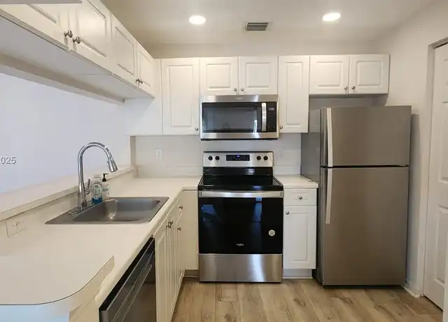 Property at 2804 Sarento Pl #204, Palm Beach Gardens, FL, 33410, 2 beds, 2 baths, [object Object]