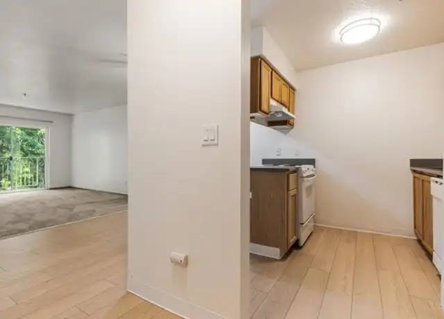 Property at 4631 SW Luradel St Unit 47, Portland, OR, 97219, 2 beds, 1 bath, [object Object]