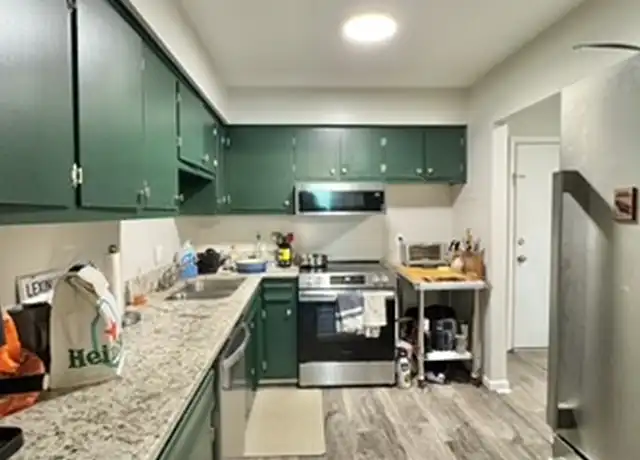 Property at 2035 Altamont Ct Unit A28, Lexington, KY, 40502, 3 beds, 2 baths, [object Object]