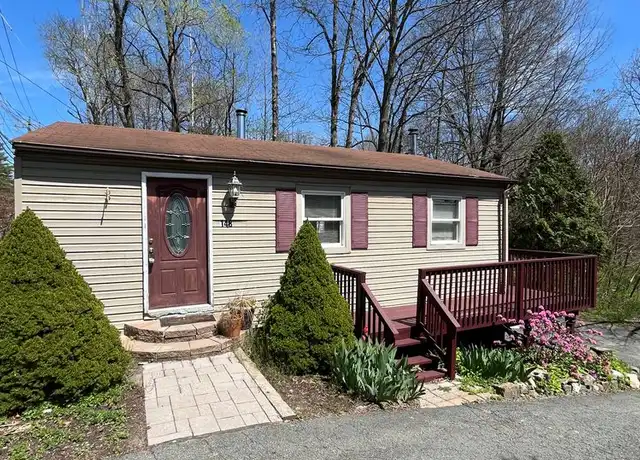 Property at 148 Burlingham Rd Unit Cottage, Bloomingburg, NY, 12721, 1 bed, 1 bath, [object Object]