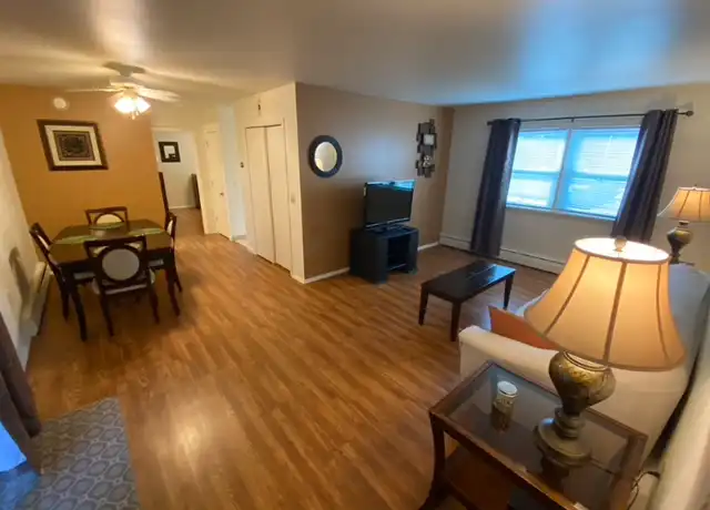 Property at 700 Fayette St Unit 2, Cumberland, MD, 21502, 1 bed, 1 bath, [object Object]