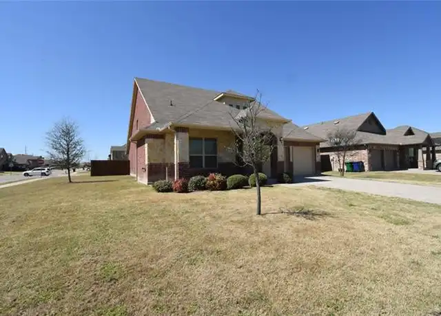 Property at 201 Plantation Dr, Waxahachie, TX, 75165, 4 beds, 3 baths, [object Object]