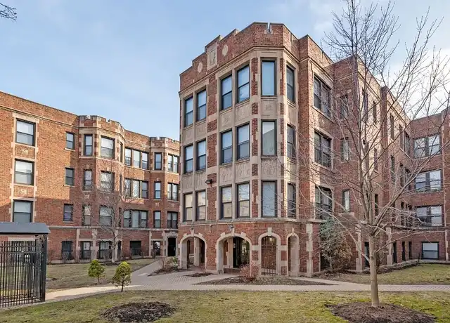 Property at 7131 S Bennett Ave, Chicago, IL, 60649, 1-3 bed, 1 bath, [object Object]