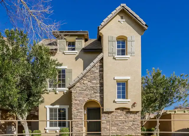 Property at 939 W Aspen Way, Gilbert, AZ, 85233, 3 beds, 2 baths, [object Object]