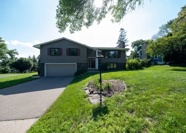 Property at 13124 Oakland Dr, Burnsville, MN, 55337, 3 beds, 2.5 baths, [object Object]