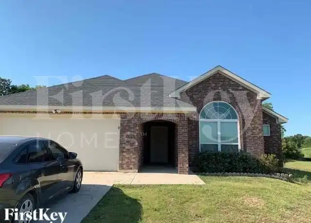 Property at 2708 Beverly Dr, Denton, TX, 76209, 3 beds, 2 baths, [object Object]
