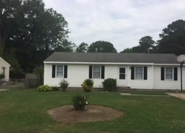 Property at 1207 Texas St, Roanoke Rapids, NC, 27870, 3 beds, 1 bath, [object Object]