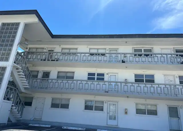 Property at 467 Golden Isles Dr #305, Hallandale Beach, FL, 33009, 1 bed, 1 bath, [object Object]