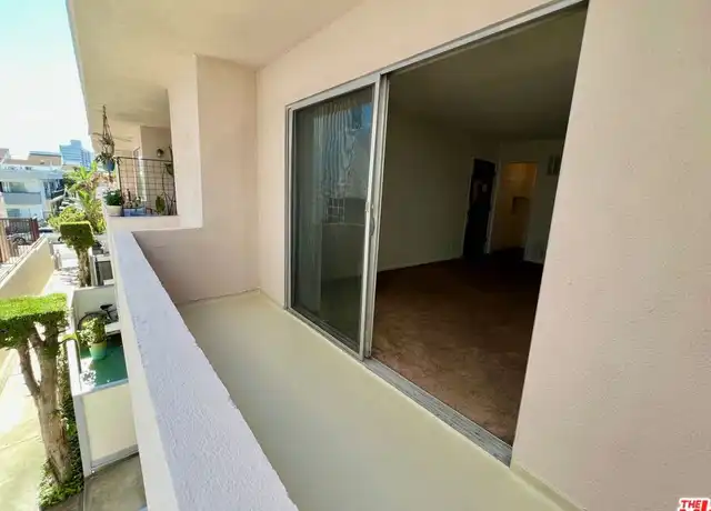 Property at 11727 Mayfield Ave #7, Los Angeles, CA, 90049, 1 bed, 1 bath, [object Object]