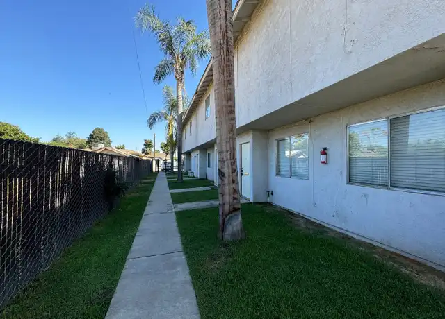 Property at 631 28th St Unit 3, Bakersfield, CA, 93301, 2 beds, 1 bath, [object Object]