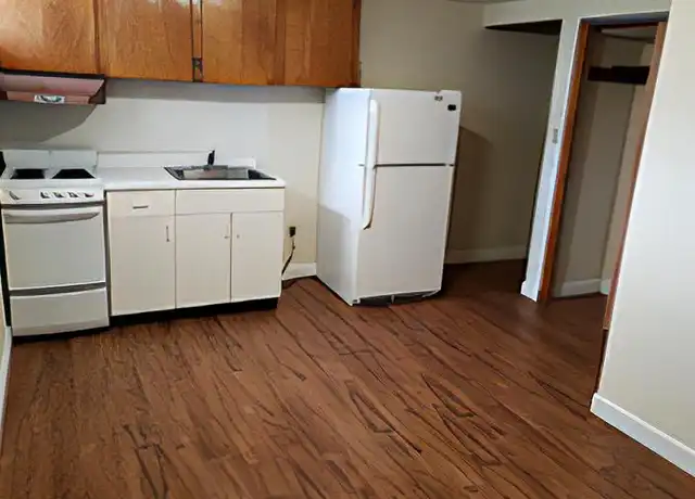 Property at 126 E Fairmount Ave Unit bsmt studio, State College, PA, 16801, 0 beds, 1 bath, [object Object]