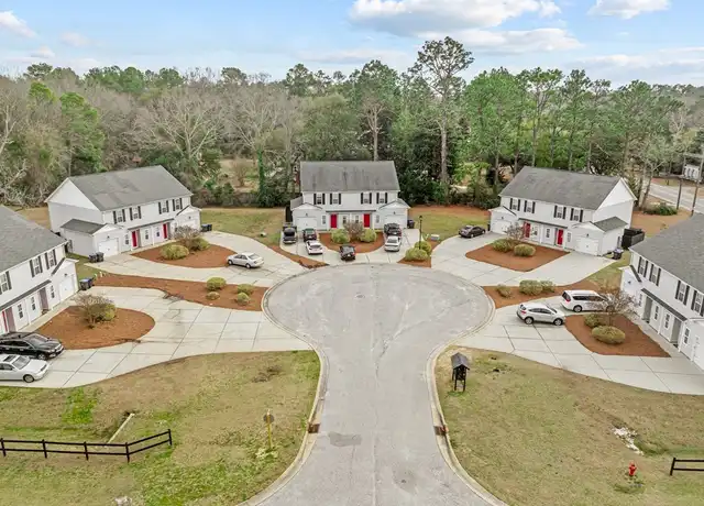 Property at 125 Burgess Ln, Raeford, NC, 28376, 3 beds, 2.5 baths, [object Object]