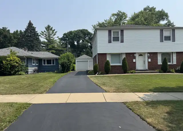 Property at 203 S School St Unit 203, Mt Prospect, IL, 60056, 3 beds, 2 baths, [object Object]