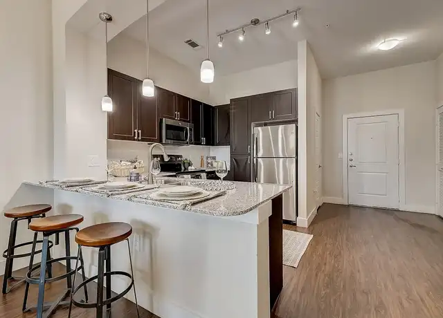 Property at Riverside Park - 1521 Royal Ln, Dallas, TX, 75229, 1 bed, 1 bath, [object Object]