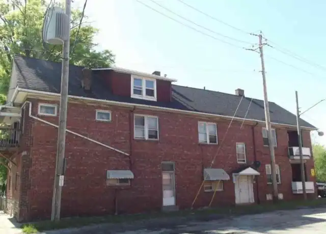Property at 837 Wayside Rd Unit 3, Cleveland, OH, 44110, 2 beds, 1 bath, [object Object]
