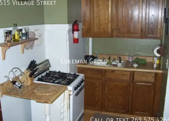 Property at 515 Village St, Kalamazoo, MI, 49008, 1 bed, 1 bath, [object Object]