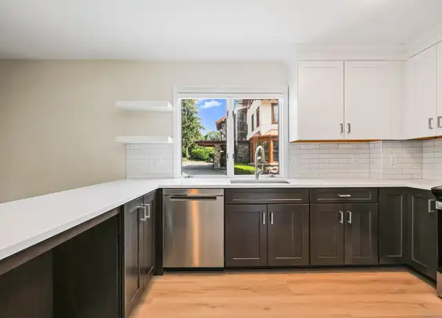 Property at 11 Maple Ave Unit 202, Greenwich, CT, 06830, 2 beds, 1 bath, [object Object]