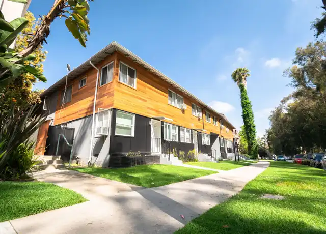 Property at 652 Veteran Ave, Los Angeles, CA, 90024, 1 bed, 1 bath, [object Object]