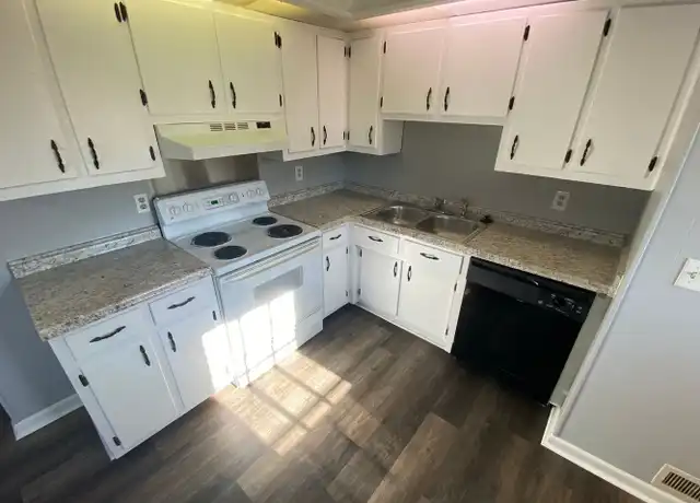 Property at 135 Quita Cir Unit B, Lebanon, TN, 37087, 2 beds, 1 bath, [object Object]