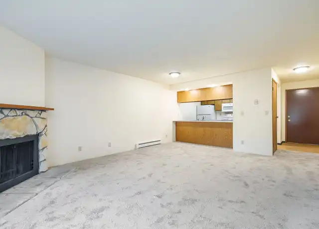 Property at 2230 N 106th St Unit 308, Seattle, WA, 98133, 2 beds, 1 bath, [object Object]