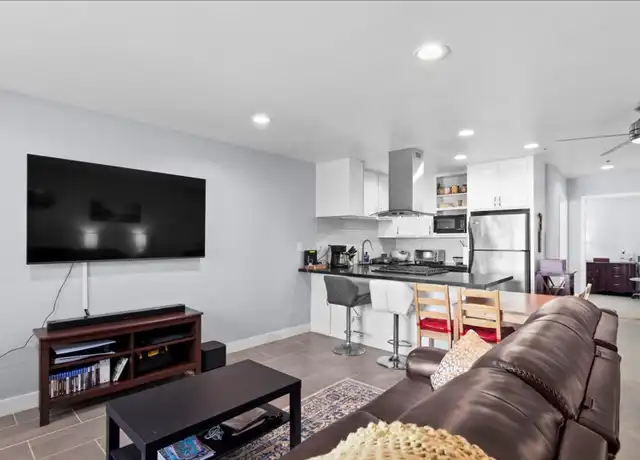Property at 631 7th St #9, Imperial Beach, CA, 91932, 1 bed, 1 bath, [object Object]