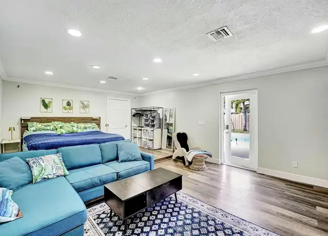Property at 714 NW 7th St, Boynton Beach, FL, 33426, 1 bed, 1 bath, [object Object]