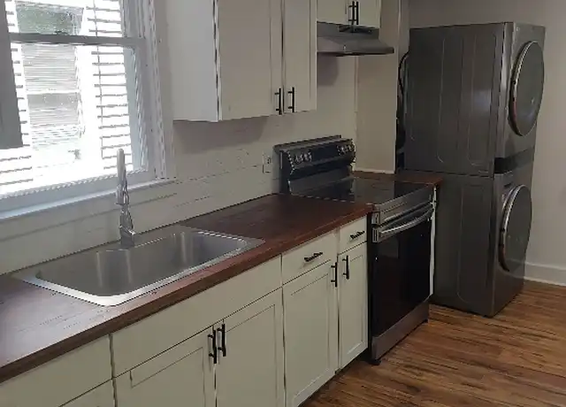 Property at 36 W End Ave, Trenton, NJ, 08618, 5 beds, 2 baths, [object Object]