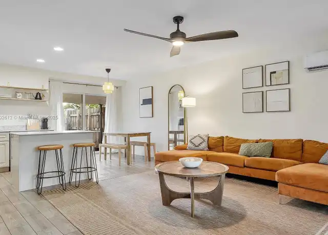 Property at 300 SW 23rd St Unit 1, Fort Lauderdale, FL, 33315, 1 bed, 1 bath, [object Object]
