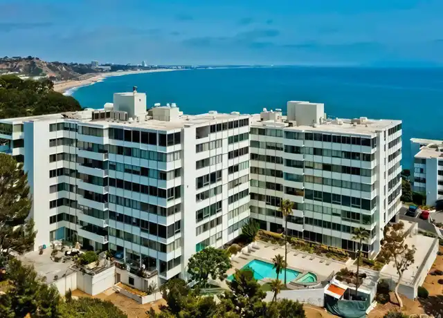 Property at 17352 W Sunset Blvd #204, Pacific Palisades, CA, 90272, 1 bed, 1 bath, [object Object]