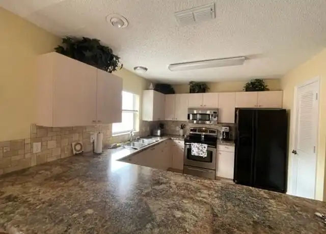 Property at 613 Enconto St, Lady Lake, FL, 32159, 2 beds, 2 baths, [object Object]