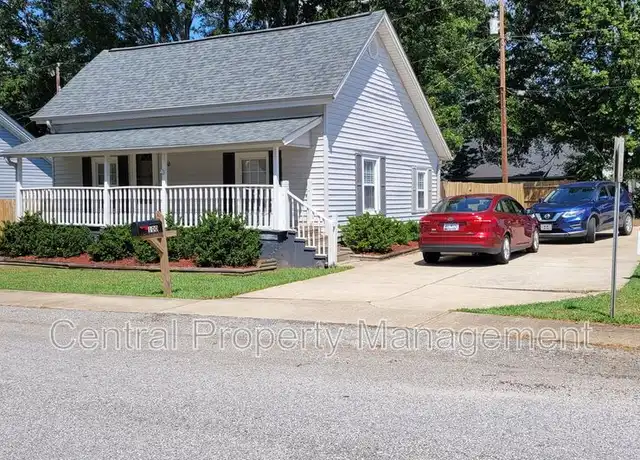 Property at 100 4th St, Fountain Inn, SC, 29644, 2 beds, 1 bath, [object Object]