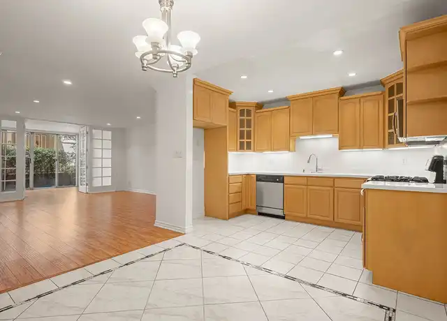 Property at 432 N Palm Dr, Beverly Hills, CA, 90210, 1 bed, 1 bath, [object Object]