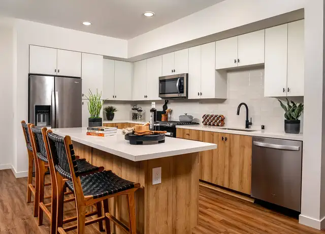 Photo of 36101 Inland Valley Dr, Wildomar, CA 92595