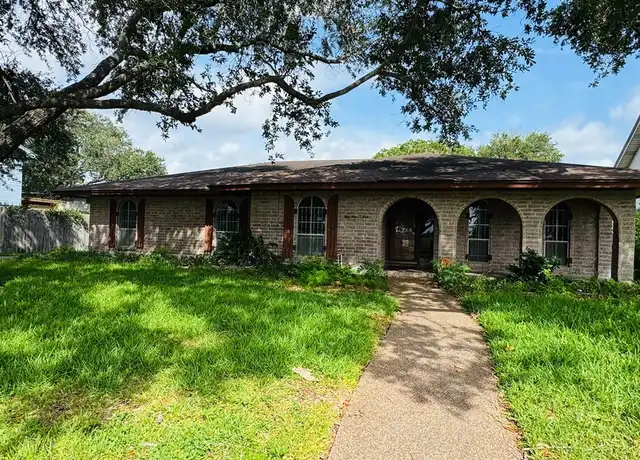 Property at 5905 Saint Andrews Dr, Corpus Christi, TX, 78413, 4 beds, 2.5 baths, [object Object]