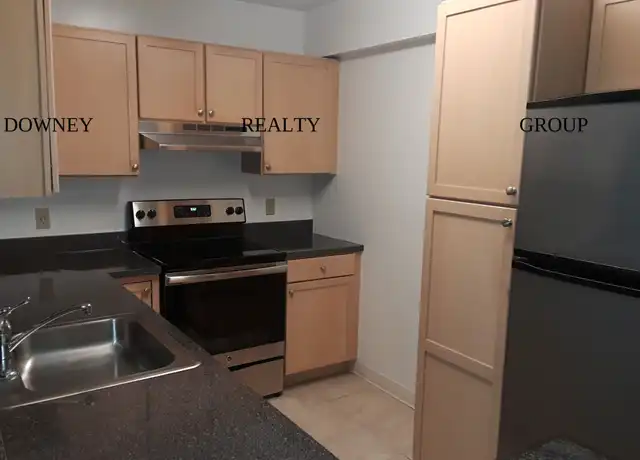 Property at 14 Temple St Unit 106, Framingham, MA, 01702, 1 bed, 1 bath, [object Object]