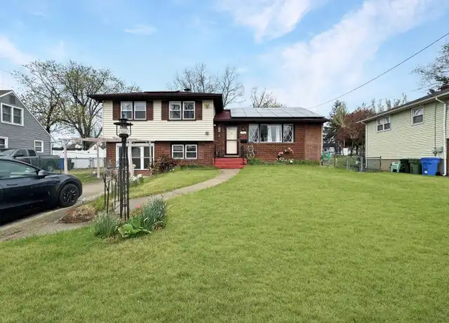 Property at 124 Oakdale Rd, Cherry Hill, NJ, 08034, 3 beds, 1.5 baths, [object Object]