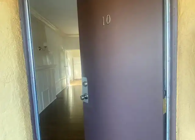 Property at 1706 Arlington Ave Unit 10, Los Angeles, CA, 90019, 0 beds, 1 bath, [object Object]