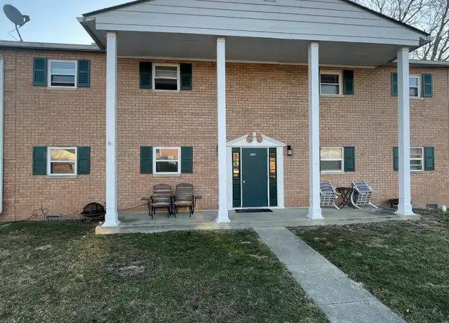 Property at 1420 E Jefferson St Unit 3, Franklin, IN, 46131, 2 beds, 1 bath, [object Object]