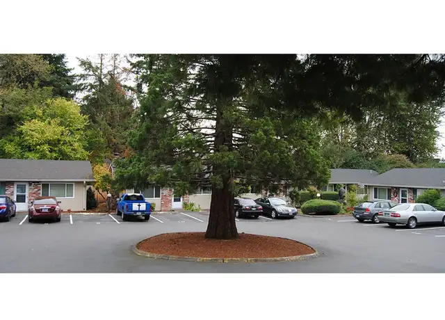 Photo of 11950 SW Lincoln Ave, Portland, OR 97223