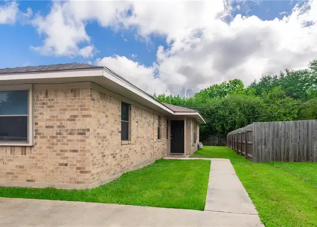Property at 1810 Cheryl Dr Unit D, Caldwell, TX, 77836, 2 beds, 1 bath, [object Object]