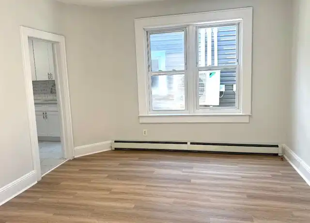 Property at 143 Jericho Tpke, Mineola, NY, 11501, 2 beds, 1 bath, [object Object]
