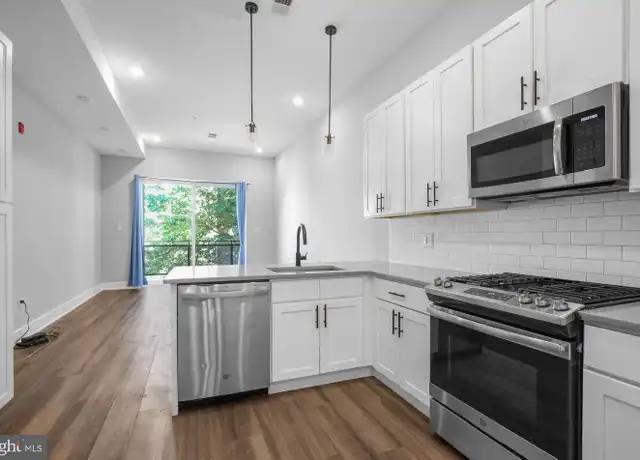 Property at 910 N 17th St Unit 2, Philadelphia, PA, 19130, 2 beds, 2 baths, [object Object]