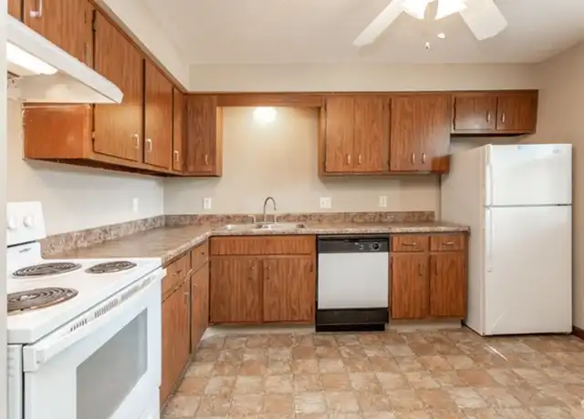 Property at 11766 Wakeley Plz Unit 0209, Omaha, NE, 68154, 3 beds, 2 baths, [object Object]