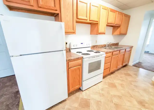 Property at 239 W 8th St Unit 9 A, Erie, PA, 16501, 3 beds, 1 bath, [object Object]