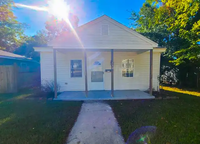 Property at 144 Spring St, Petersburg, VA, 23803, 3 beds, 1 bath, [object Object]