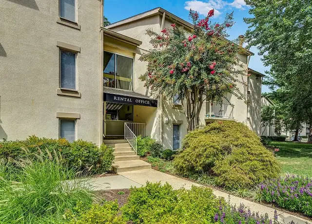 Photo of 12065 Greywing Sq, Reston, VA 20191
